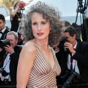 Andie MacDowell - Montée des marches du film " Un petit frère " lors du 75ème Festival International du Film de Cannes. © Cyril Moreau / Bestimage