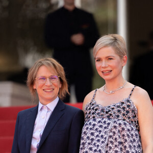 Kelly Reichardt, Michelle Williams (enceinte) - Montée des marches du film " Showing Up " lors du 75ème Festival International du Film de Cannes. Le 27 mai 2022 © Olivier Borde / Bestimage 