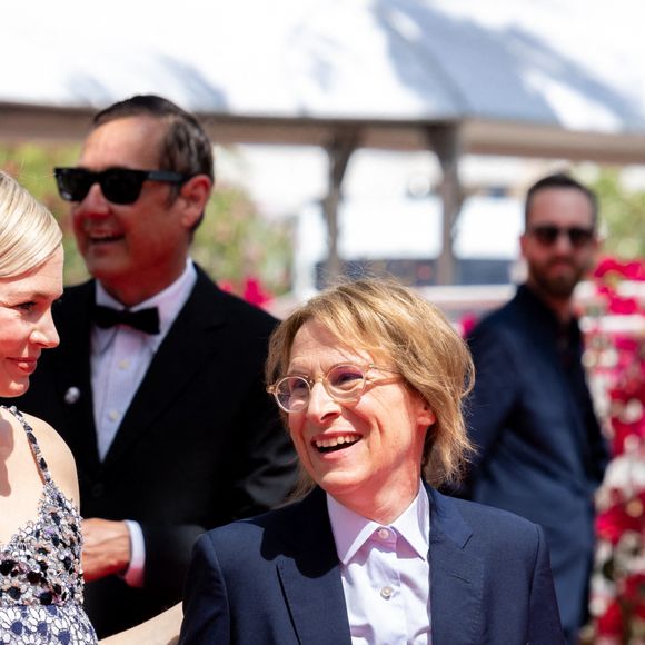 Michelle Williams (enceinte), Kelly Reichardt - Montée des marches du film " Showing Up " lors du 75ème Festival International du Film de Cannes. Le 27 mai 2022 © Olivier Borde / Bestimage 