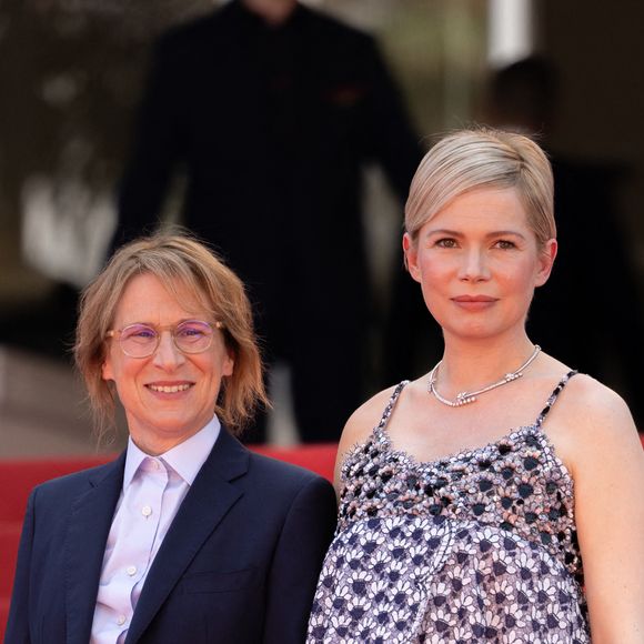 Kelly Reichardt, Michelle Williams (enceinte) - Montée des marches du film " Showing Up " lors du 75ème Festival International du Film de Cannes. Le 27 mai 2022 © Olivier Borde / Bestimage 