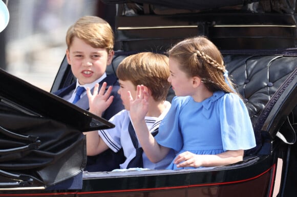 Le prince George, le prince Louis et la princesse Charlotte lors de la parade Trooping the Colour, le jeudi 2 juin 2022 à Londres, pour lancer le jubilé de platine de la reineE Elizabeth II