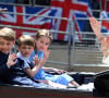 Catherine Kate Middleton, duchesse de Cambridge, La princesse Charlotte, le prince George, le prince Louis - Les membres de la famille royale lors de la parade militaire "Trooping the Colour" dans le cadre de la célébration du jubilé de platine (70 ans de règne) de la reine Elizabeth II à Londres, le 2 juin 2022.