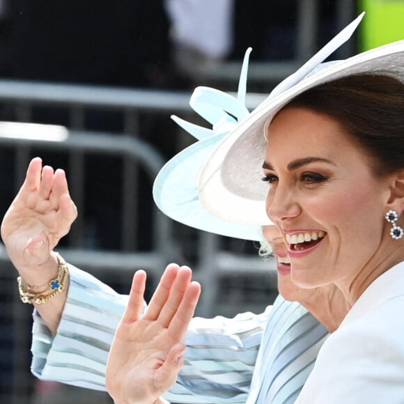 Catherine Kate Middleton, duchesse de Cambridge, Camilla Parker Bowles, duchesse de Cornouailles - Les membres de la famille royale lors de la parade militaire "Trooping the Colour" dans le cadre de la célébration du jubilé de platine (70 ans de règne) de la reine Elizabeth II à Londres, le 2 juin 2022.