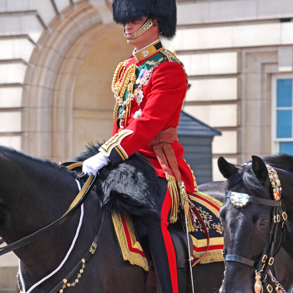le prince William, duc de Cambridge - Les membres de la famille royale lors de la parade militaire "Trooping the Colour" dans le cadre de la célébration du jubilé de platine (70 ans de règne) de la reine Elizabeth II à Londres, le 2 juin 2022.