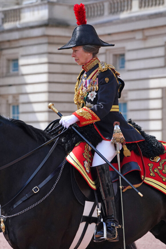 la princesse Anne d'Angleterre - Les membres de la famille royale lors de la parade militaire "Trooping the Colour" dans le cadre de la célébration du jubilé de platine (70 ans de règne) de la reine Elizabeth II à Londres, le 2 juin 2022.