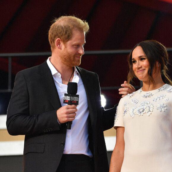 Le prince Harry, duc de Sussex et Meghan Markle sur la scène du "Global Citizen Live Festival" à Central Park à New York, le 25 septembre 2021.