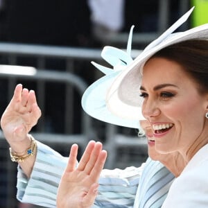 Catherine Kate Middleton, duchesse de Cambridge, Camilla Parker Bowles, duchesse de Cornouailles - Les membres de la famille royale lors de la parade militaire "Trooping the Colour" dans le cadre de la célébration du jubilé de platine (70 ans de règne) de la reine Elizabeth II à Londres, le 2 juin 2022.