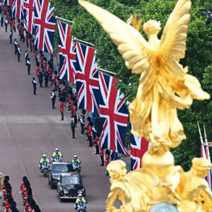 Illustrations de la parade militaire "Trooping the Colour" dans le cadre de la célébration du jubilé de platine (70 ans de règne) de la reine Elizabeth II à Londres, le 2 juin 2022.