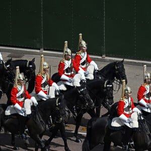 Illustrations de la parade militaire "Trooping the Colour" dans le cadre de la célébration du jubilé de platine (70 ans de règne) de la reine Elizabeth II à Londres, le 2 juin 2022.