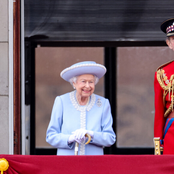 Le prince Edward, duc de Kent - La famille royale au balcon lors de la parade militaire "Trooping the Colour" dans le cadre de la célébration du jubilé de platine de la reine Elizabeth II à Londres le 2 juin 2022.