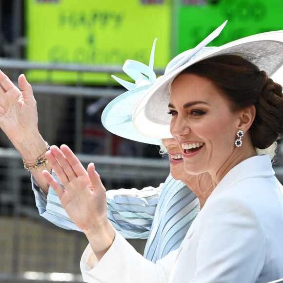 Catherine Kate Middleton, duchesse de Cambridge, Camilla Parker Bowles, duchesse de Cornouailles - Les membres de la famille royale lors de la parade militaire "Trooping the Colour" dans le cadre de la célébration du jubilé de platine (70 ans de règne) de la reine Elizabeth II à Londres, le 2 juin 2022.