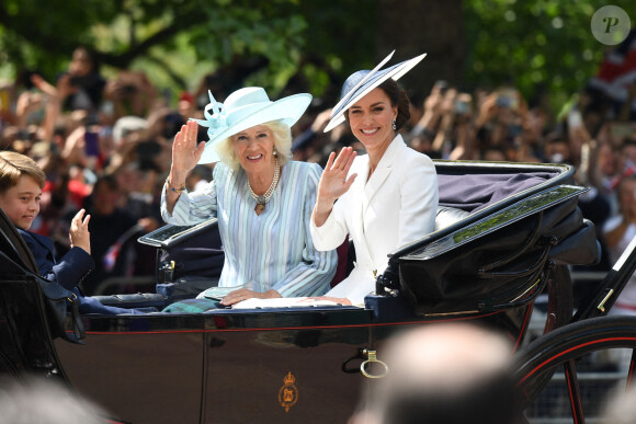 Camilla Parker Bowles, duchesse de Cornouailles, Catherine (Kate) Middleton, duchesse de Cambridge, le prince George de Cambridge - Les membres de la famille royale lors de la parade militaire "Trooping the Colour" dans le cadre de la célébration du jubilé de platine (70 ans de règne) de la reine Elizabeth II à Londres, le 2 juin 2022.