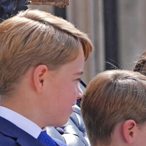 Le prince George, le prince Louis et la princesse Charlotte - Les membres de la famille royale lors de la parade militaire "Trooping the Colour" dans le cadre de la célébration du jubilé de platine (70 ans de règne) de la reine Elizabeth II à Londres, le 2 juin 2022.