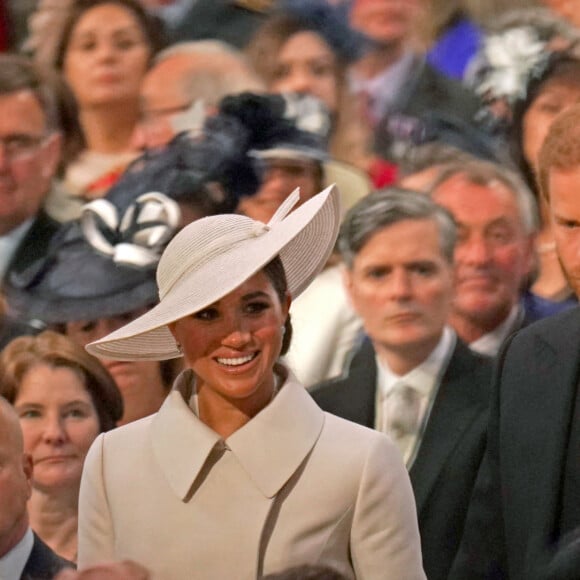 Le prince Harry, duc de Sussex et Meghan Markle, duchesse de Sussex - Les membres de la famille royale et les invités lors de la messe célébrée à la cathédrale Saint-Paul de Londres, dans le cadre du jubilé de platine (70 ans de règne) de la reine Elisabeth II d'Angleterre. Londres, le 3 juin 2022. 