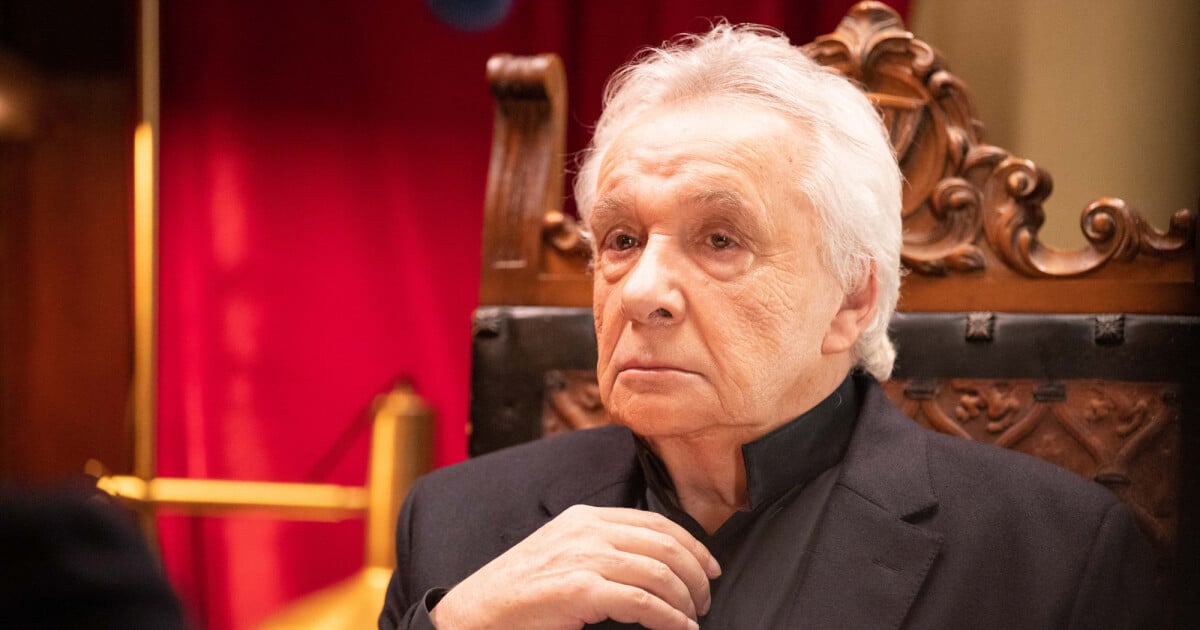 Jean-Luc Mélenchon attaqué par Michel Sardou : il répond aux menaces du chanteur ! - Purepeople