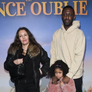 Karole Rocher avec son mari Thomas Ngijol et leur fille - Avant-première du film "Le Prince Oublié" au cinéma le Grand Rex à Paris le 2 février 2020. © Coadic Guirec/Bestimage