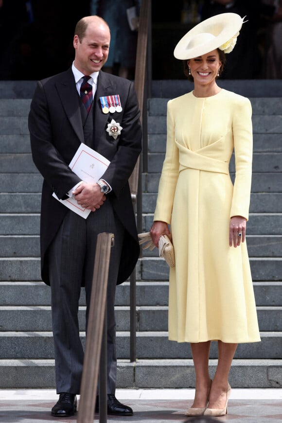 Le prince William, duc de Cambridge, et Catherine (Kate) Middleton, duchesse de Cambridge - Les membres de la famille royale et les invités lors de la messe célébrée à la cathédrale Saint-Paul de Londres, dans le cadre du jubilé de platine (70 ans de règne) de la reine Elisabeth II d'Angleterre. Londres.