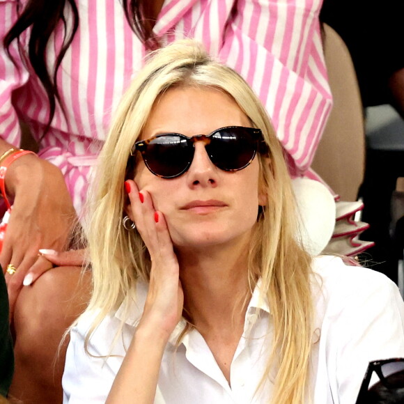 Mélanie Laurent en tribune (jour 14) lors des Internationaux de France de Tennis de Roland Garros 2022 à Paris, France, le 4 juin 2022. © Dominique Jacovides/Bestimage