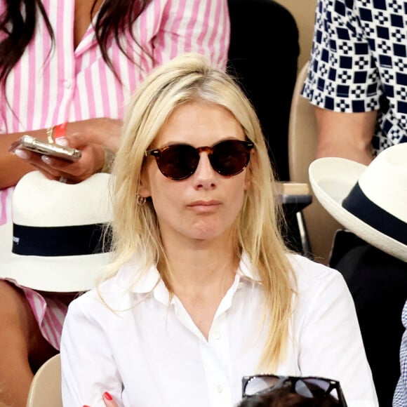 Mélanie Laurent en tribune (jour 14) lors des Internationaux de France de Tennis de Roland Garros 2022 à Paris, France, le 4 juin 2022. © Dominique Jacovides/Bestimage