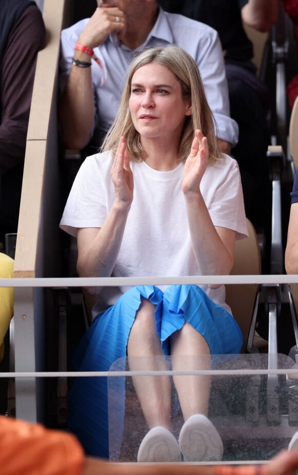 Marie-Josée Croze en tribune (jour 14) lors des Internationaux de France de Tennis de Roland Garros 2022 à Paris, France, le 4 juin 2022. © Dominique Jacovides/Bestimage
