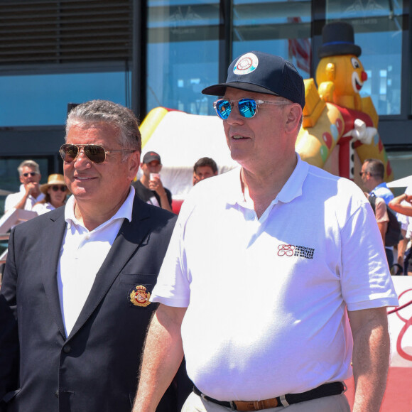 No Tabloïds - Le Prince Albert II de Monaco et le prince Jacques - Cap Optimist en association avec la fondation princesse Charlène départ du port de Monaco pour une traversée jusqu'à Athènes en relais les Waterwoman pour un defi mondial caritatif inédit au profit des enfants vulnérables qui combattent le cancer Stéphanie Barneix, Emmanuelle Bescheron, Margot Calvet, Alexandra Lux, Marie Goyeneche, et Itziar Abascal. © Jean-Charles Vinaj/Pool Monaco/Bestimage