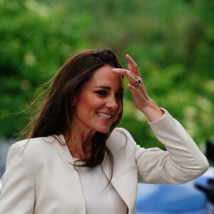 Catherine (Kate) Middleton, duchesse de Cambridge, quitte le centre "Little Village" à Londres, le 8 juin 2022.