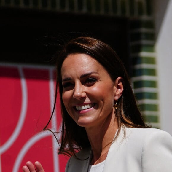 Catherine (Kate) Middleton, duchesse de Cambridge, quitte le centre "Little Village" à Londres, le 8 juin 2022.