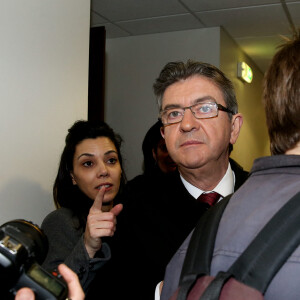 Jean-Luc Mélenchon, candidat à l'élection présidentielle de la "France Soumise" et sa conseillère et compagne Sophia Chikirou sur le plateau du ''Grand Débat'' des 11 candidats à l'élection présidentielle organisé par les chaînes de télévision BFM TV et CNews, à La Plaine-Saint-Denis, banlieue parisienne, France, le 4 avril 2017