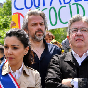 Le leader de La France Insoumise (LFI) Jean-Luc Melenchon, Aymeric Caron et Sophia Chikirou lors d'une manifestation contre Monsanto-Bayer à Paris