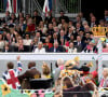 Illustration - La famille royale regarde la grande parade qui clôture les festivités du jubilé de platine de la reine à Londres 