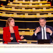 "On va dire la vérité" : Léa Salamé pas d'accord avec son propre collègue Laurent Guimier en direct