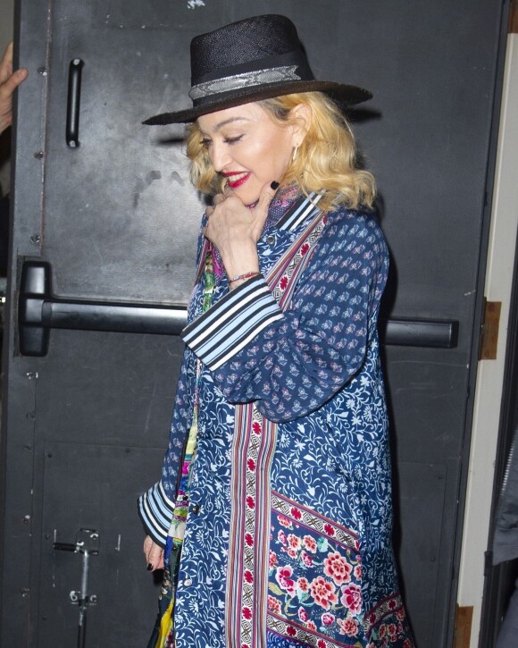 Madonna aperçue à la sortie de son show à New York, le 18 septembre 2019. Les photographes attendaient de pouvoir la surprendre à la sortie de la salle de spectacles avec A. Williams, un de ses danseurs, avec qui la rumeur lui prêterait une aventure. Ce soir-là, la chanteuse a entamé sa tournée mondiale "Madame X" au BAM Howard Gilman Opera House dans le quartier de Brooklyn. 
