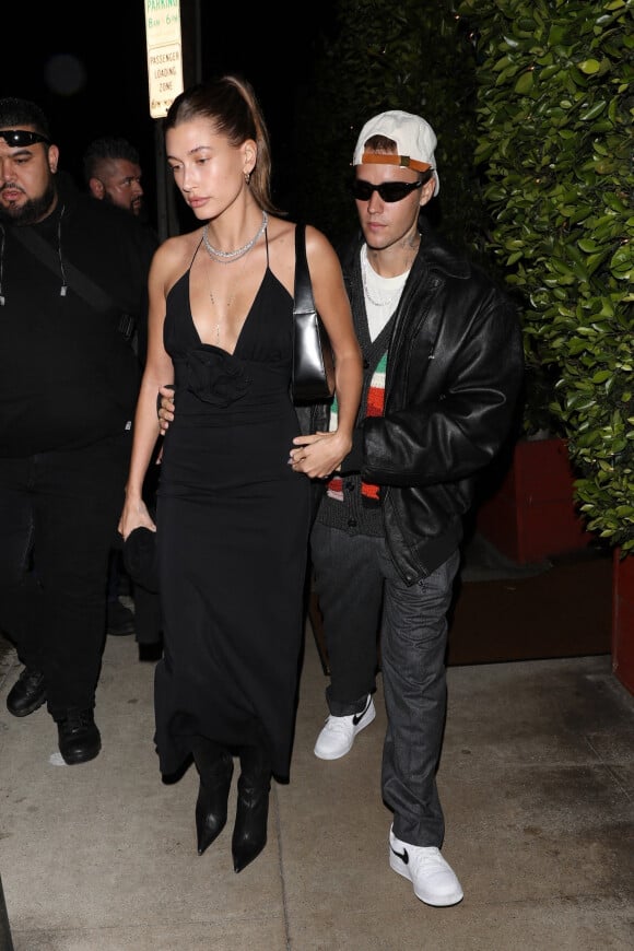 Exclusif - Justin Bieber et sa femme Hailey Baldwin Bieber sont allés dîner au restaurant "Giorgio Baldi" à Los Angeles, le 20 mars 2022. 