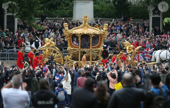 Illustration du carrosse de la reine lors de la parade devant le palais de Buckingham, à l'occasion du jubilé de la reine d'Angleterre. Le 5 juin 2022.