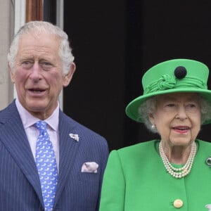 Le prince Charles, prince de Galles, La reine Elisabeth II d'Angleterre - Jubilé de platine de la reine Elisabeth II d'Angleterre à Bukingham Palace à Londres, le 5 juin 2022. 