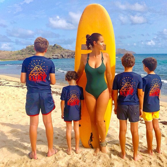 Elisa Tovati avec ses enfants Jospeh et Léo, publication Instagram du 1er août 2019.