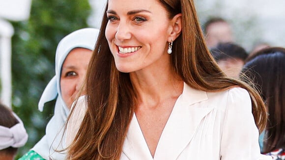 Kate Middleton : Royale en robe blanche et soudée avec William pour un bien triste anniversaire