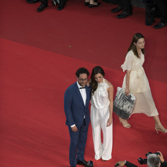 Thomas Hollande, sa femme Emilie Broussouloux - Montée des marches du film "R.M.N." lors du 75ème Festival International du Film de Cannes, le 21 mai 2022. © Pool/ Bestimage 