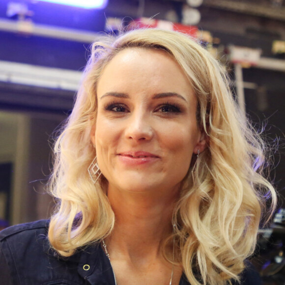 Exclusif - Elodie Gossuin-Lacherie (Miss France 2001) - Backstage - Enregistrement de l'émission "Tout le monde chante contre le cancer" au Palais des Sports à Paris, qui sera diffusée le 3 janvier 2019 sur W9. Le 11 décembre 2018 Ce spectacle unique enregistré au Dôme de Paris lancera l'opération annuelle " 100 noëls dans 100 hôpitaux ". Le but de cette opération : offrir le plus beau des Noëls aux enfants malades et leur famille dans 100 hôpitaux et Maisons de Parents en France. © M.Ausset Lacroix-D.Guignebourg / Bestimage 