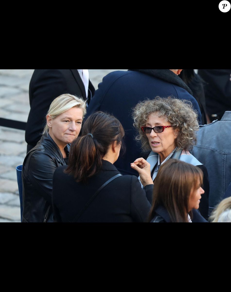 Mireille Dumas, Anne-Élisabeth Lemoine - Arrivées à l'hommage national à Charles Aznavour à l'Hôtel des Invalides à Paris. Le 5 octobre 2018. © Jacovides-Moreau / Bestimage