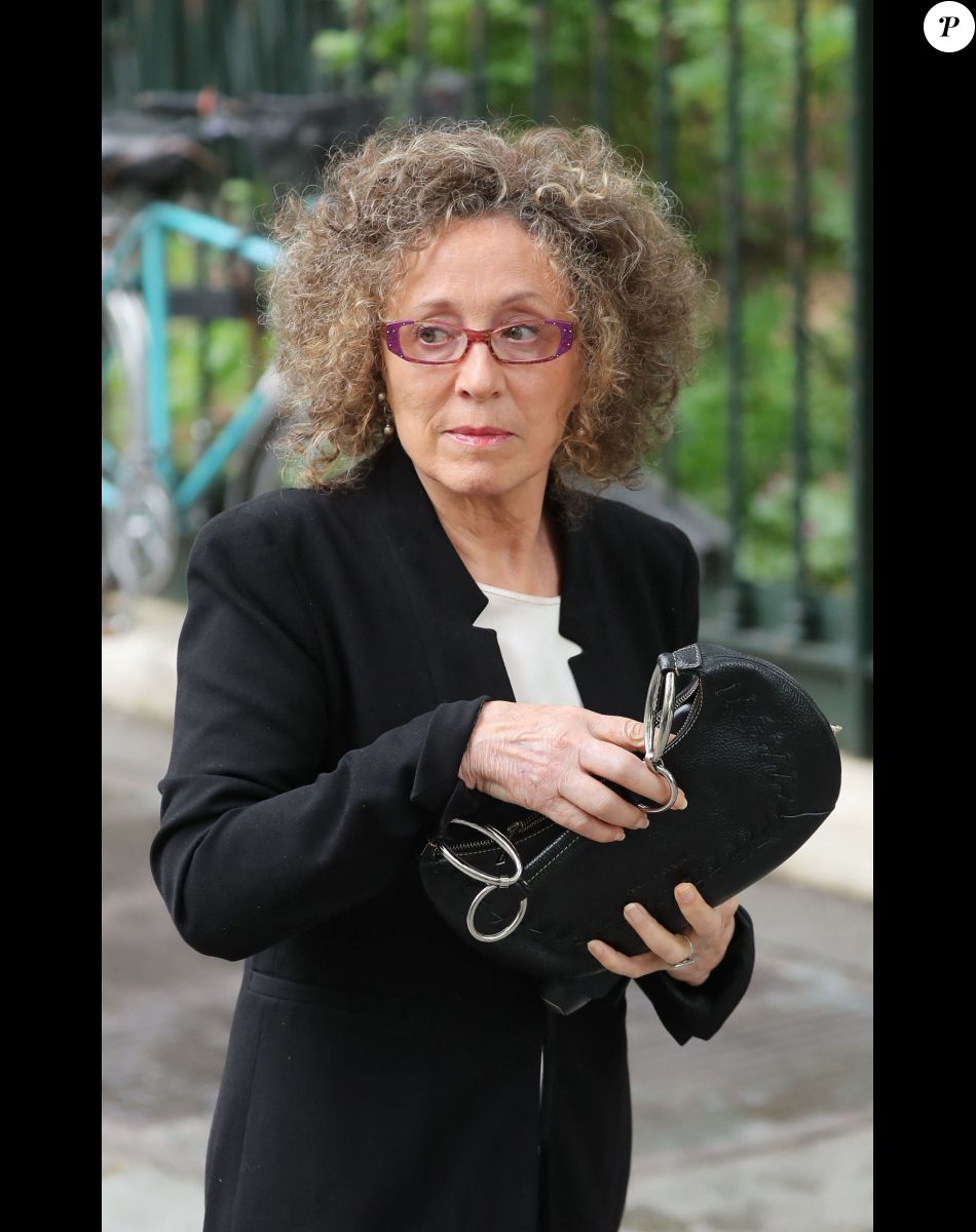 Mireille Dumas - Hommage à Guy Bedos en l'église de Saint-Germain-des-Prés à Paris.