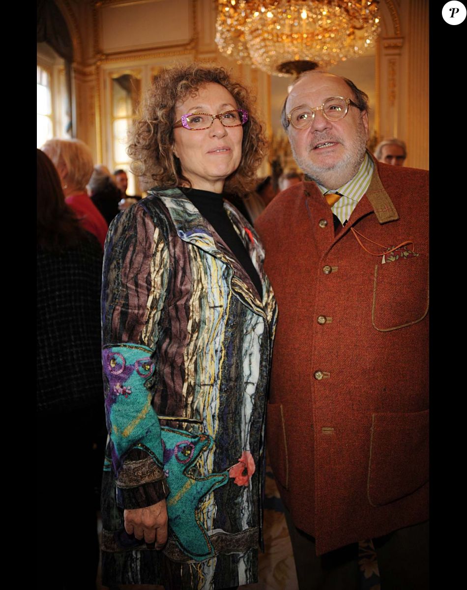 Mireille Dumas et Serge Moati à Paris, le 12 décembre 2011.