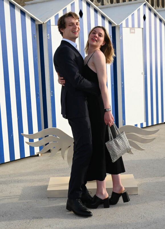 Ella Pellegrini et Oscar Lesage - Photocall de la journée d'ouverture du 36ème Festival du Film de Cabourg. Le 16 juin 2022 © Coadic Guirec / Bestimage