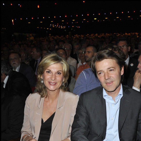 Michèle Laroque et François Baroin - People au premier concert de Line Renaud dans la célèbre salle de l'Olympia le 25 mai 2011