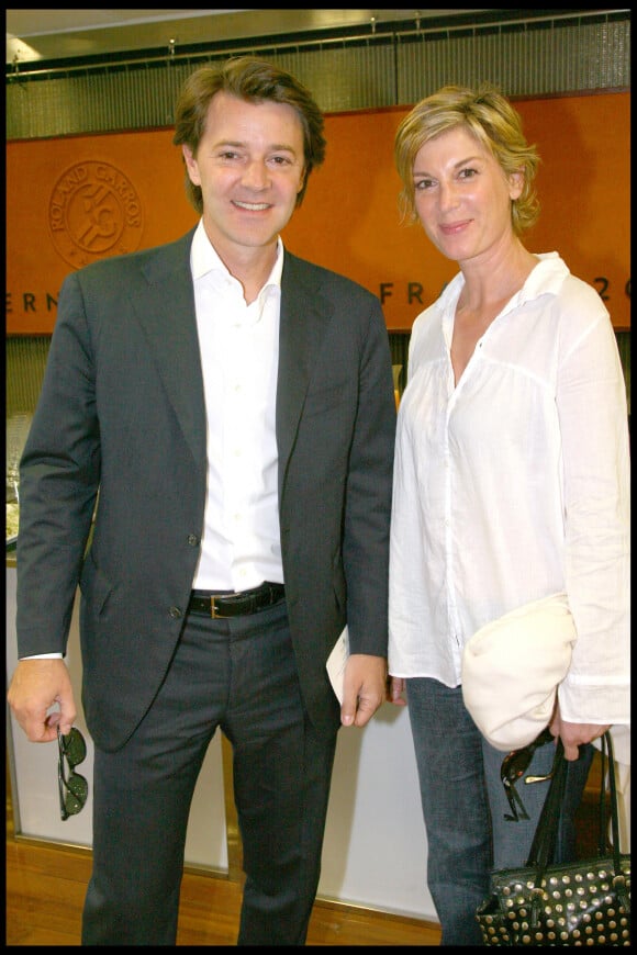 François Baroin et Michèle Laroque - Tournoi de Roland Garros 2009 - Internationaux de France le dimanche 31 mai 2009.