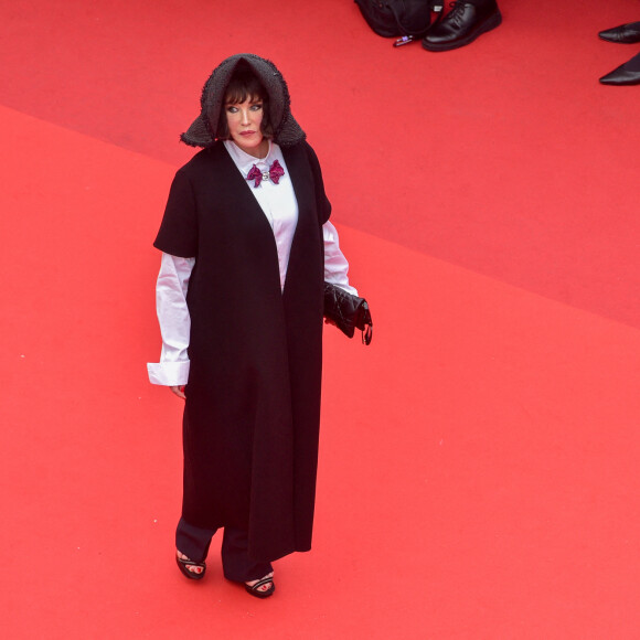 Isabelle Adjani - Montée des marches du film " Les Amandiers " lors du 75ème Festival International du Film de Cannes. Le 22 mai 2022 © Giancarlo Gorassini / Bestimage 