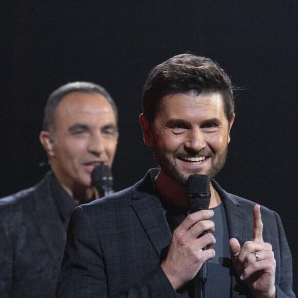 Exclusif - Christophe Beaugrand, Nikos Aliagas - Enregistrement de l'émission "La Chanson secrète 11" à Paris, diffusée le 24 juin sur TF1. Le 15 janvier 2022 © Jacovides-Moreau / Bestimage 