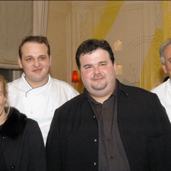 Hélène Darroze, Yann Roncier, Pierre Hermé et Michel Rostang en 2004. 
