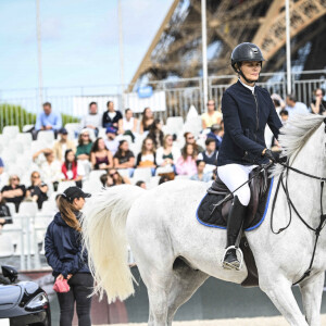 Marina Hands / Copyright - Prix Geberit lors de la 8ème édition du "Longines Paris Eiffel Jumping" au Champ de Mars à Paris, France, le 26 juin 2022. © JB Autissier / Panoramic / Bestimage