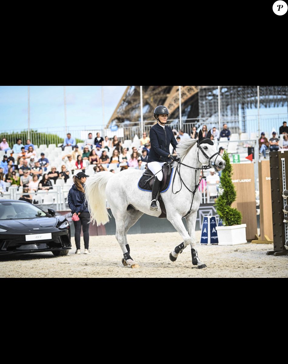 Marina Hands / Copyright - Prix Geberit lors de la 8ème édition du "Longines Paris Eiffel Jumping" au Champ de Mars à Paris, France, le 26 juin 2022. © JB Autissier / Panoramic / Bestimage